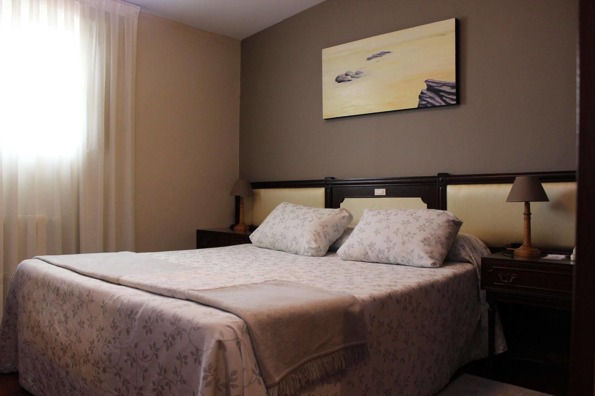 Hotel O Pino ภายนอก รูปภาพ