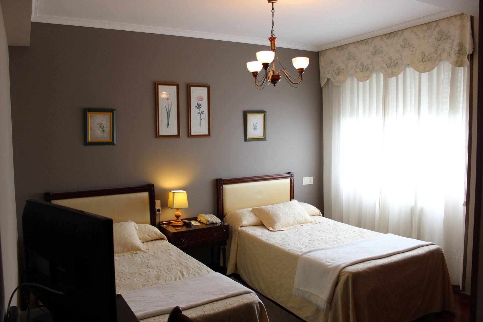 Hotel O Pino ภายนอก รูปภาพ